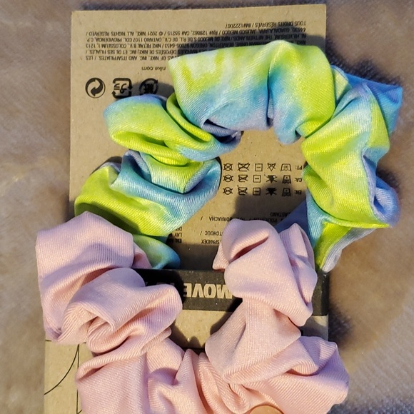 Nike Dri-FIT Gathered Hair Ties - Picture 2 of 6